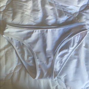 white bikini bottom size xs/s